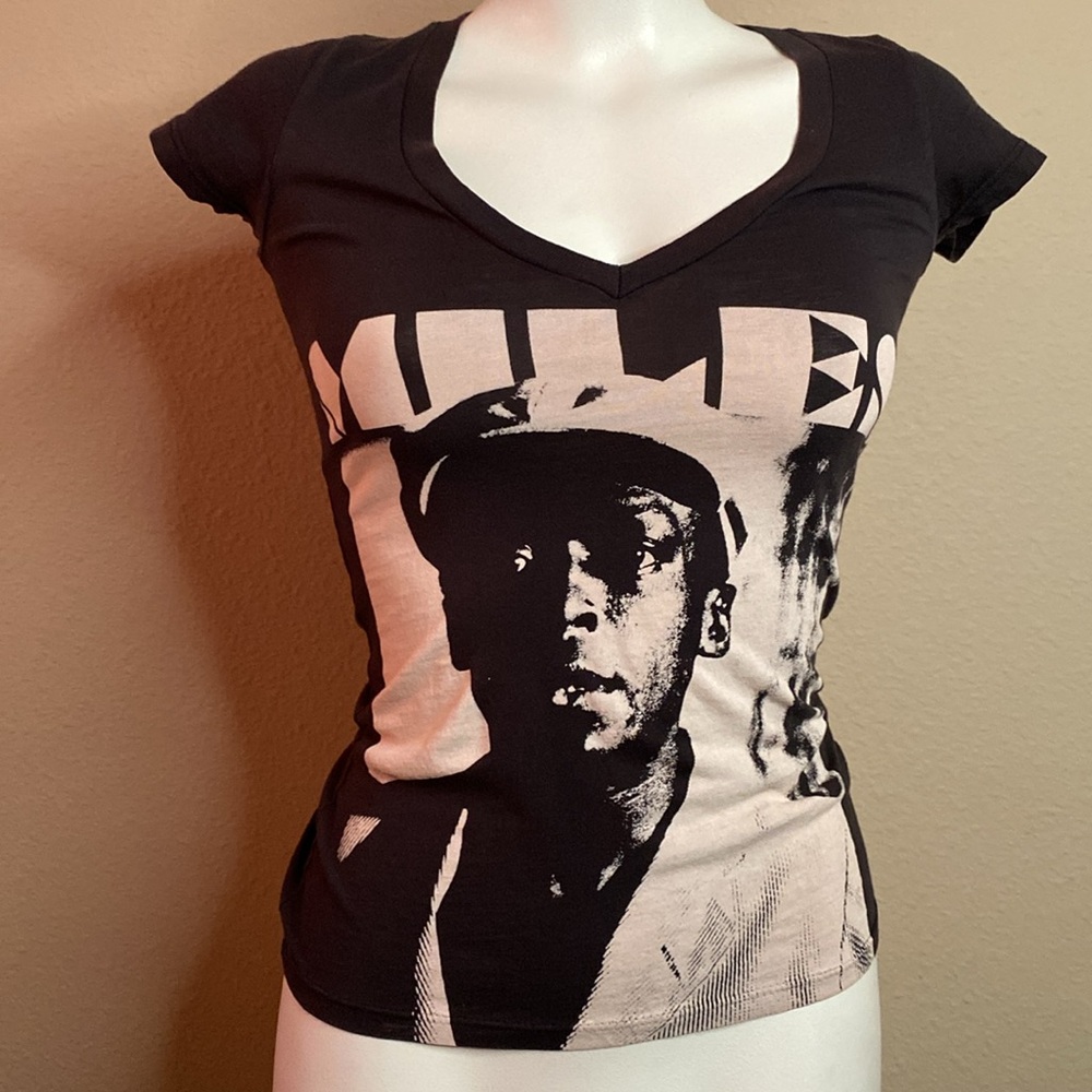 Friend or Foe, Miles Davis JAZZ graphic front V-neck black cotton top XS
